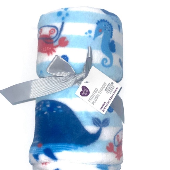 White blue stripe Whales Sea Horses Crabs plush throw blanket - Picture 2 of 5